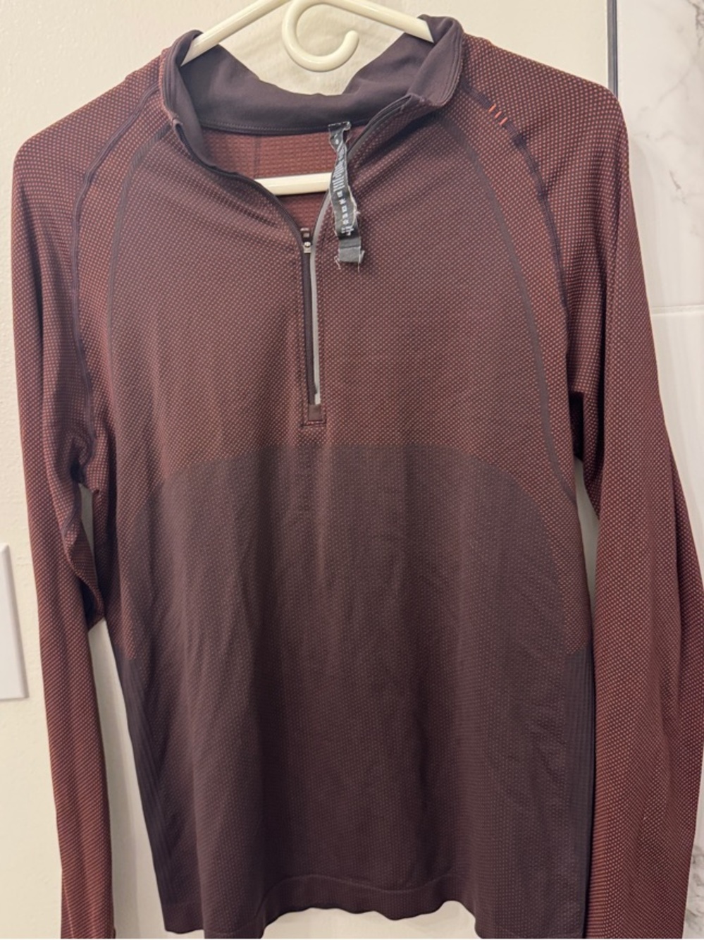 lululemon athletica Men's Long Sleeve Half-Zip Top - Burgundy